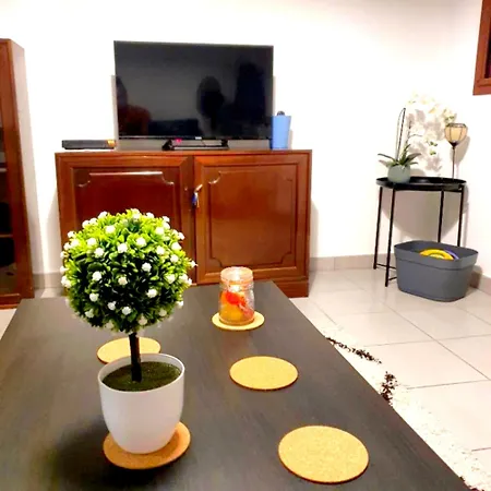 Sejour Avec Petit-dejeuner A La Demande A 20 Minutes De L'espagne A La Douceur Catalane Apartment Perpignan